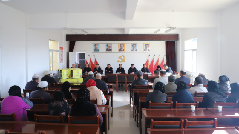 伟德国际1946bv官网党委赴定点帮扶村调研慰问